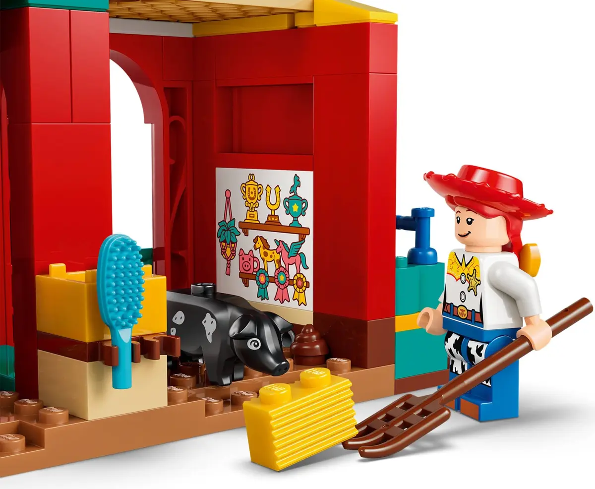 LEGO Disney 43304 Blaze's Horse Ranch set, image 11