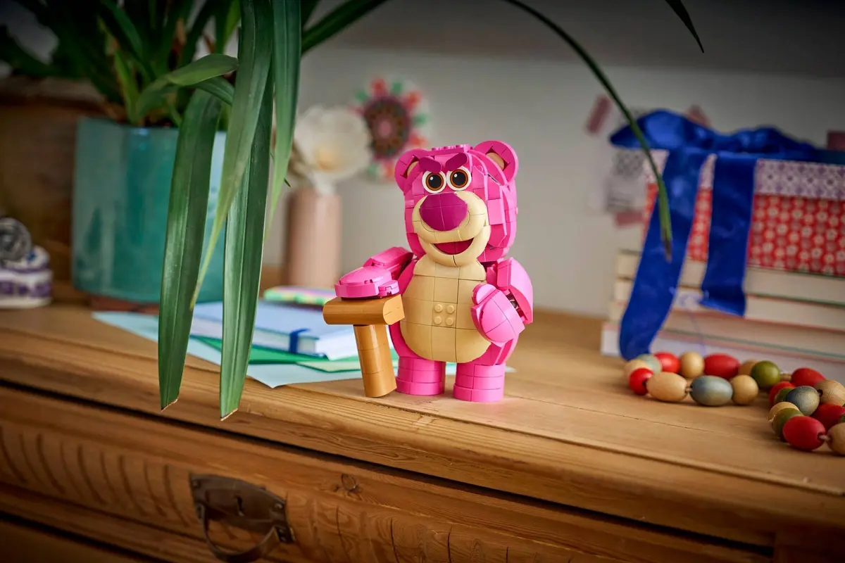 LEGO Disney 43306 Lotso set, image 8