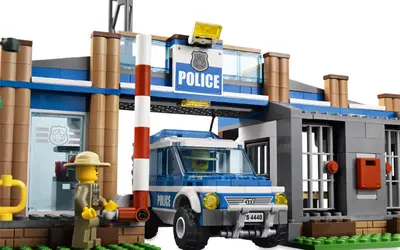 LEGO City 4440 Forest Police Station set, image 10