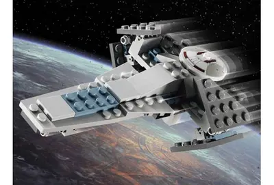 LEGO Star Wars 4493 Sith Infiltrator set, image 3
