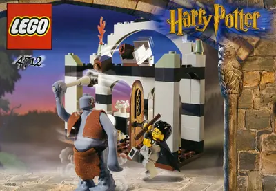 LEGO Harry Potter 4712 Troll on the Loose set