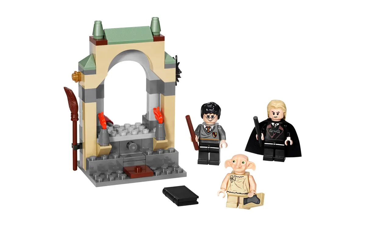 LEGO Harry Potter 4736 Freeing Dobby set, image 3