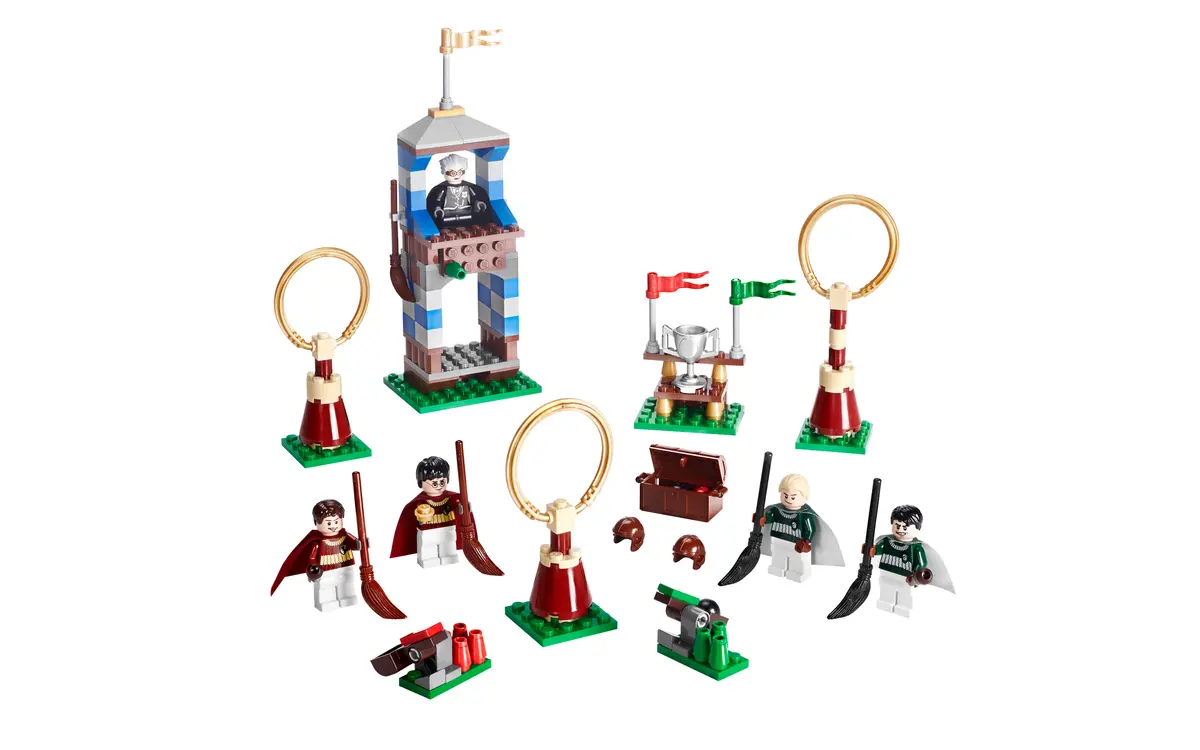 LEGO Harry Potter 4737 Quidditch Match set, image 3