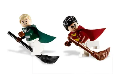 LEGO Harry Potter 4737 Quidditch Match set, image 5