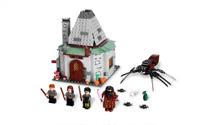 LEGO Harry Potter 4738 Hagrid's Hut set, image 2
