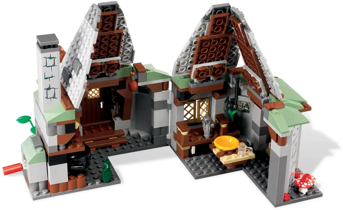 LEGO Harry Potter 4738 Hagrid's Hut set, image 12