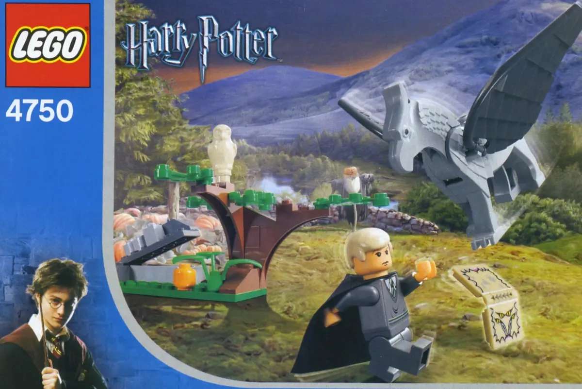 LEGO Harry Potter 4750 Draco's Encounter with Buckbeak set