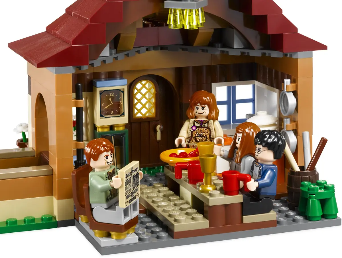 LEGO Harry Potter 4840 The Burrow set, image 13