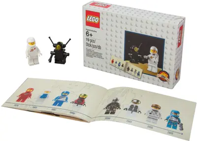 LEGO Space 5002812 Classic Spaceman Minifigure set