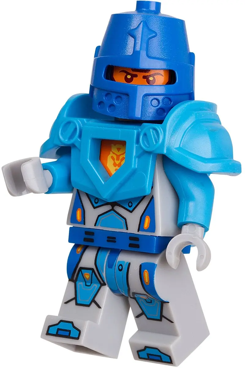 LEGO NEXO KNIGHTS 5004390 King's Guard set, image 3