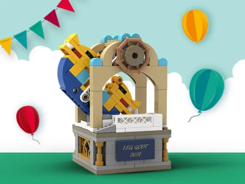 LEGO Promotional 5006746 Swing Ship Ride set, image 3