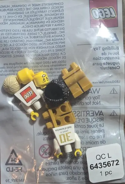 LEGO Promotional 5007499 LEGO Store 30 Years in Mall of America Minifigures set