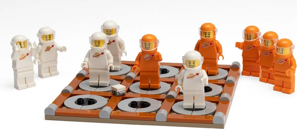 LEGO Promotional 5008897 Tic Tac Toe set