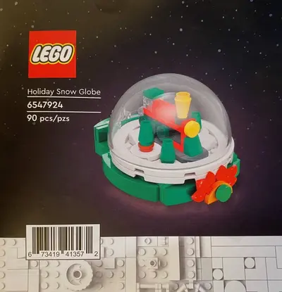 LEGO Promotional 5009027 Holiday Snow Globe set
