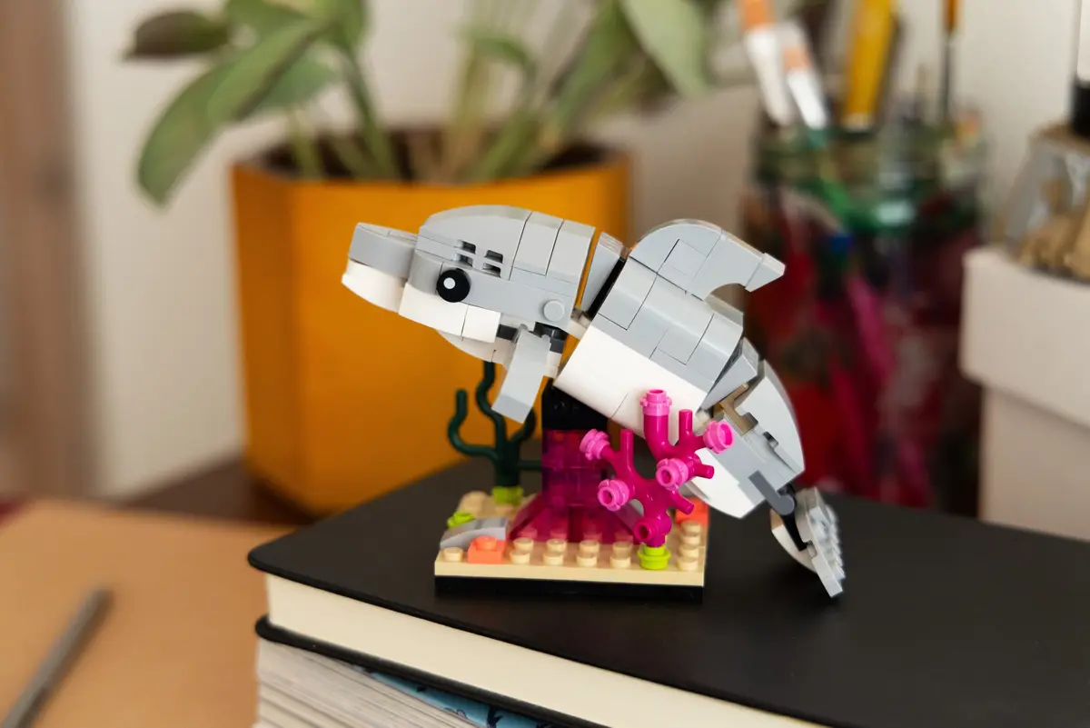 LEGO Promotional 5010075 Dolphin set, image 3