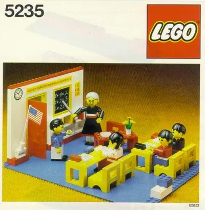 LEGO Homemaker 5235 Schoolroom set