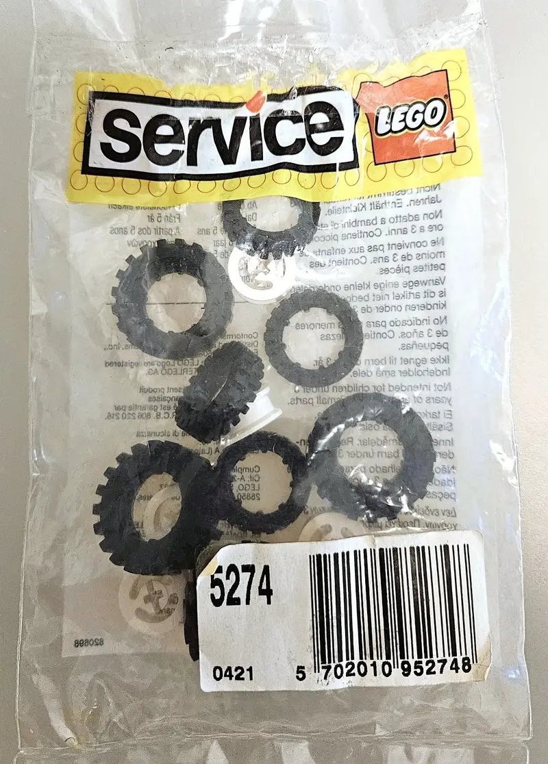 LEGO Service Packs 5274 Tyres with Hubs 24 and 30 mm set