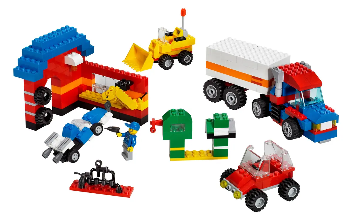 LEGO Bricks and More 5489 Ultimate LEGO Vehicle Building Set set, image 3