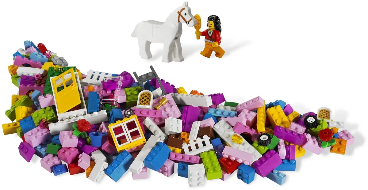 LEGO Bricks and More 5560 Large Pink Brick Box set, image 14