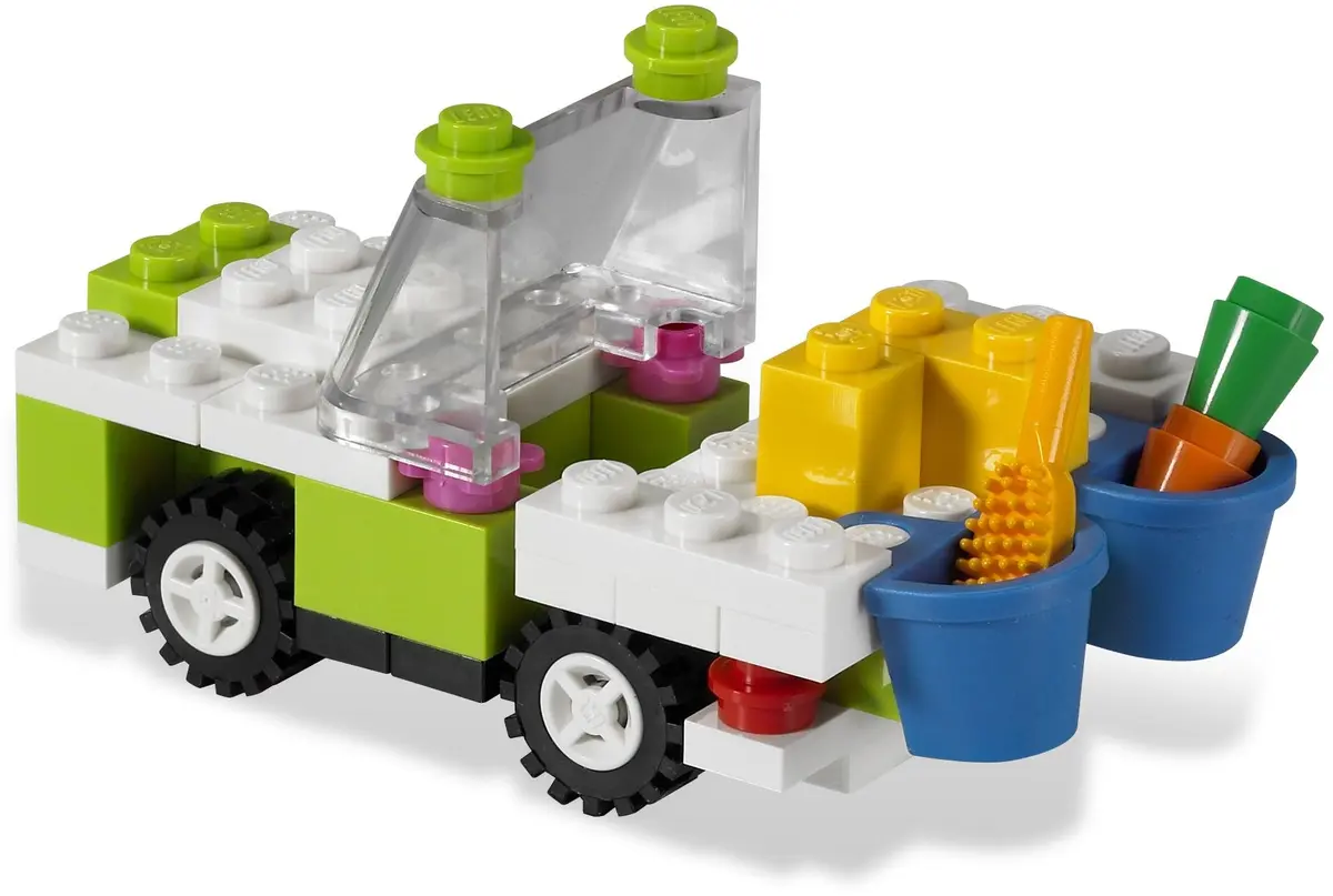 LEGO Bricks and More 5560 Large Pink Brick Box set, image 13