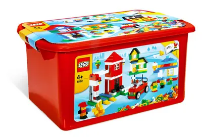 LEGO Bricks and More 5582 Ultimate LEGO Town Building Set set, image 3