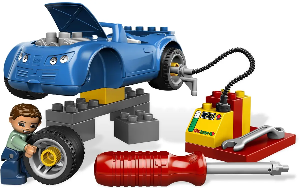 LEGO DUPLO 5640 Petrol Station set, image 9