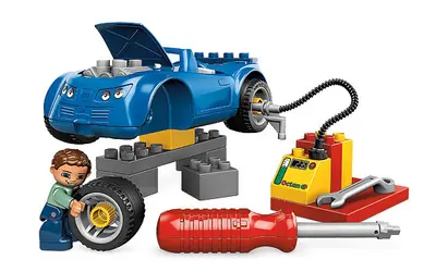 LEGO DUPLO 5640 Petrol Station set, image 2