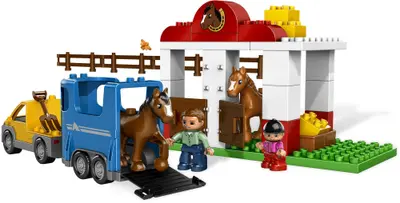 LEGO DUPLO 5648 Horse Stables set