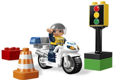 LEGO DUPLO 5679 Police Bike set, image 2