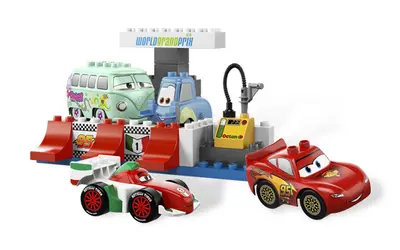 LEGO DUPLO 5829 The Pit Stop set, image 4