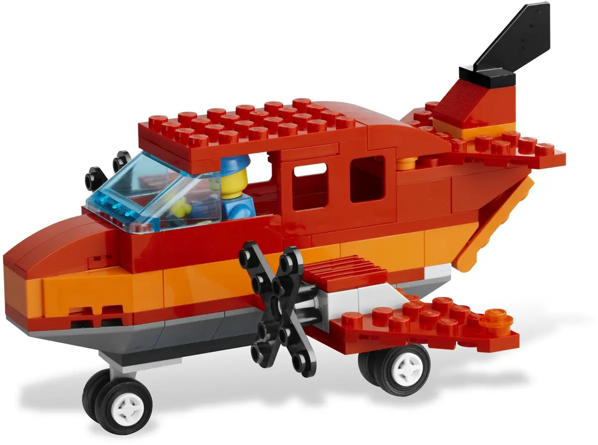 LEGO Bricks and More 5933 Airport Building Set set, image 16