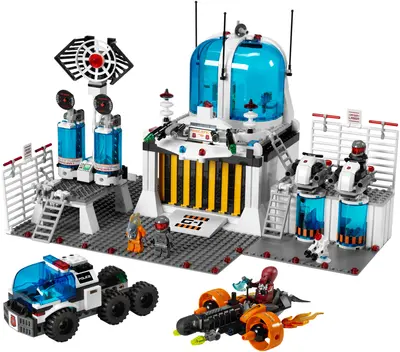 LEGO Space 5985 Space Police Central set