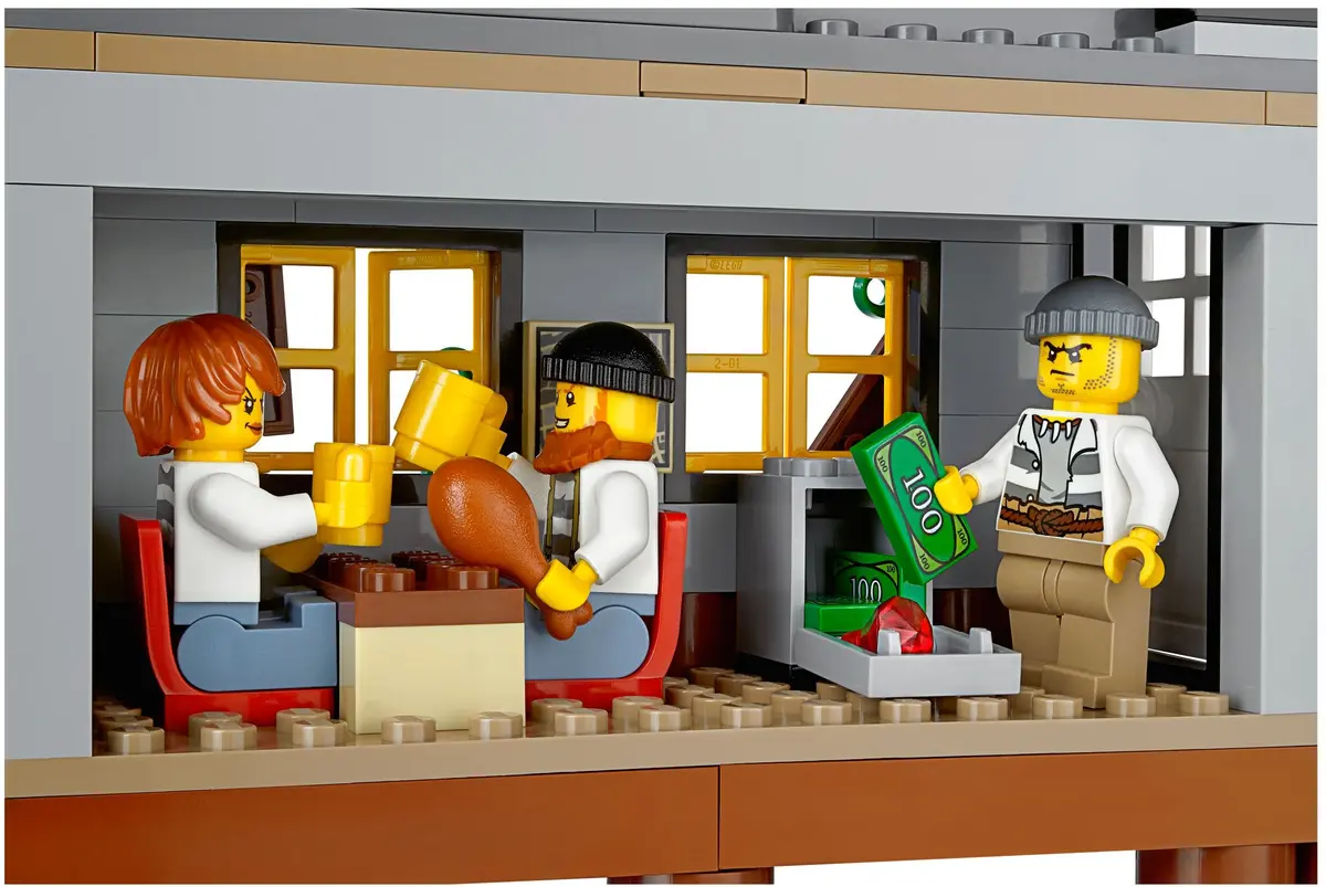 LEGO City 60068 Crooks' Hideout set, image 8