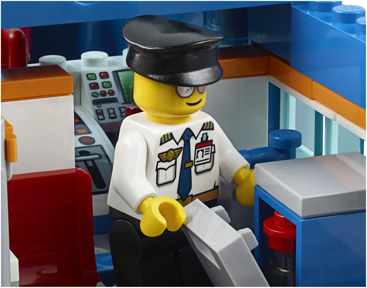 LEGO City 60104 Airport Passenger Terminal set, image 15