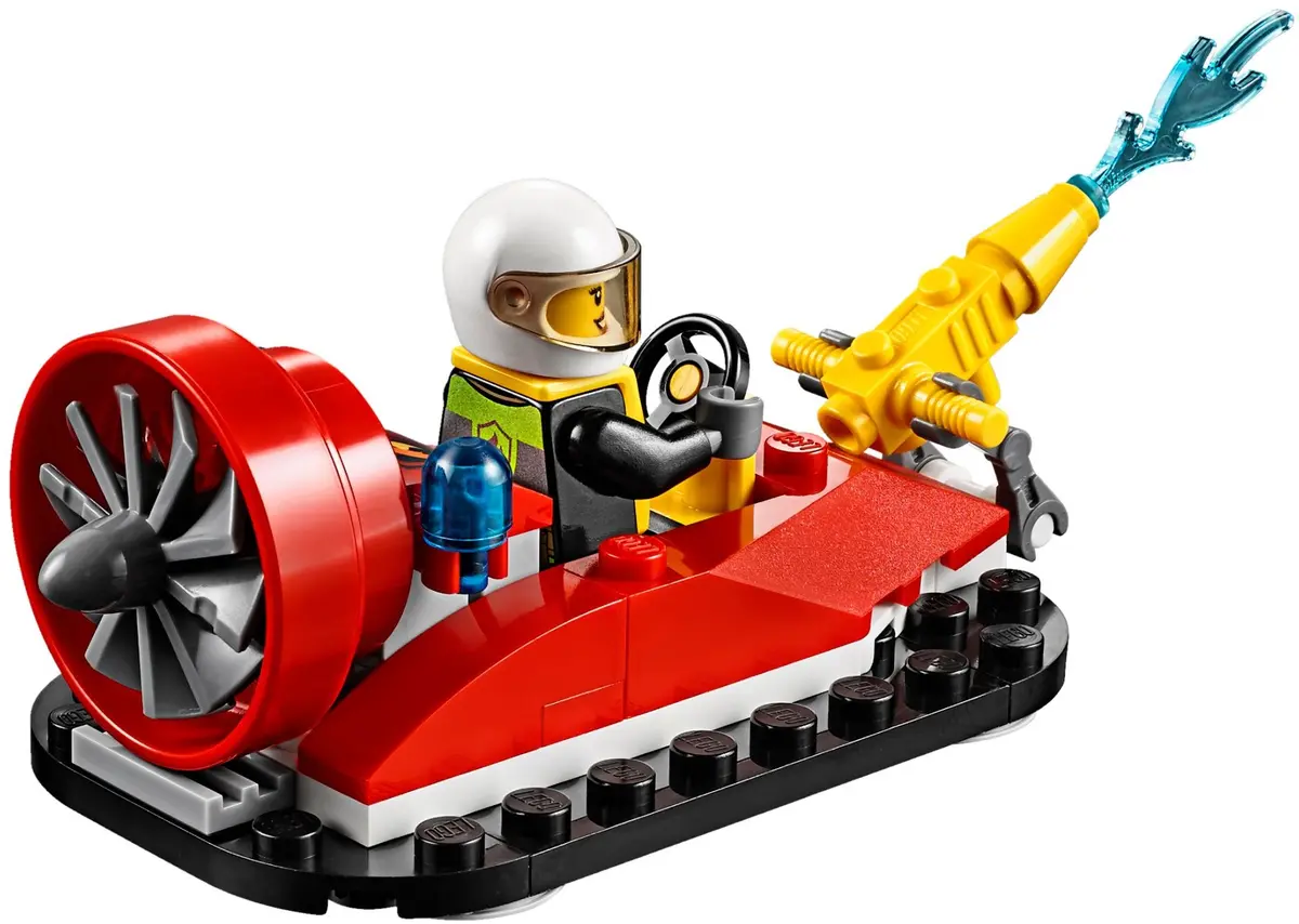 LEGO City 60106 Fire Starter Set set, image 3