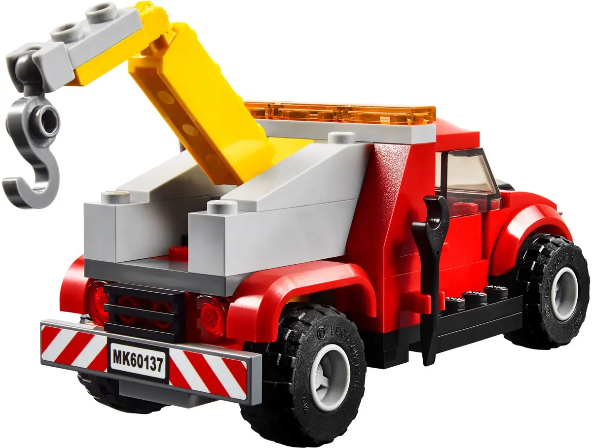 LEGO City 60137 Tow Truck Trouble set, image 4