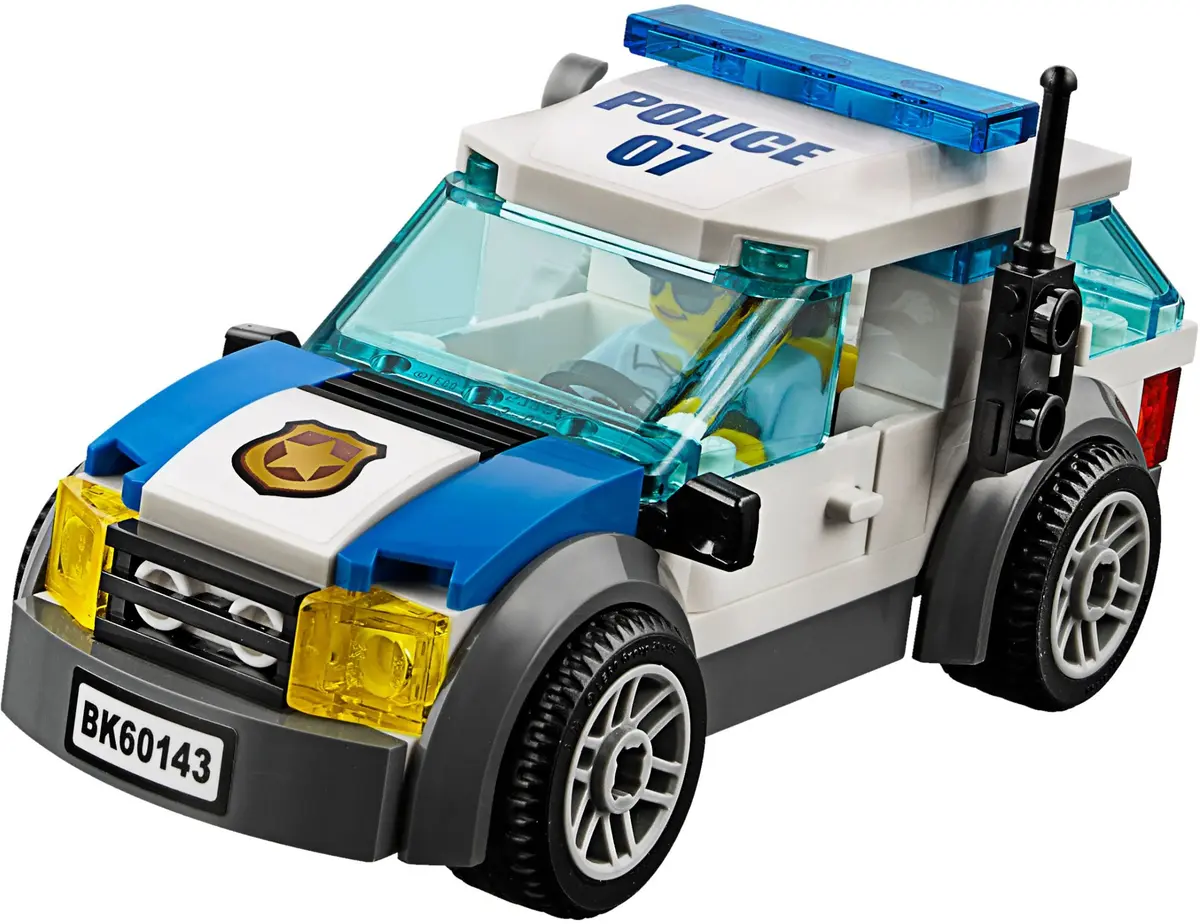 LEGO City 60143 Auto Transport Heist set, image 7