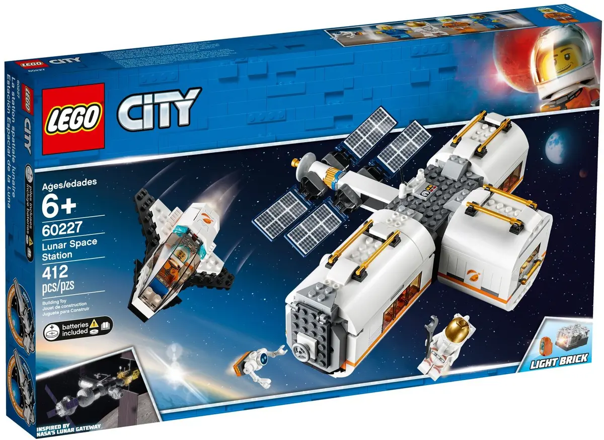 LEGO City 60227 Lunar Space Station set, image 2