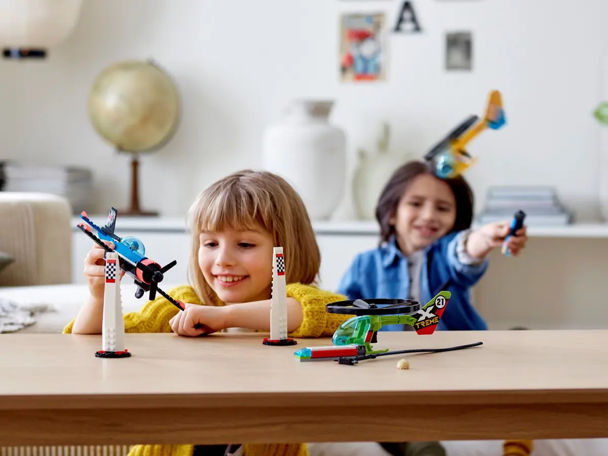LEGO City 60260 Air Race set, image 10