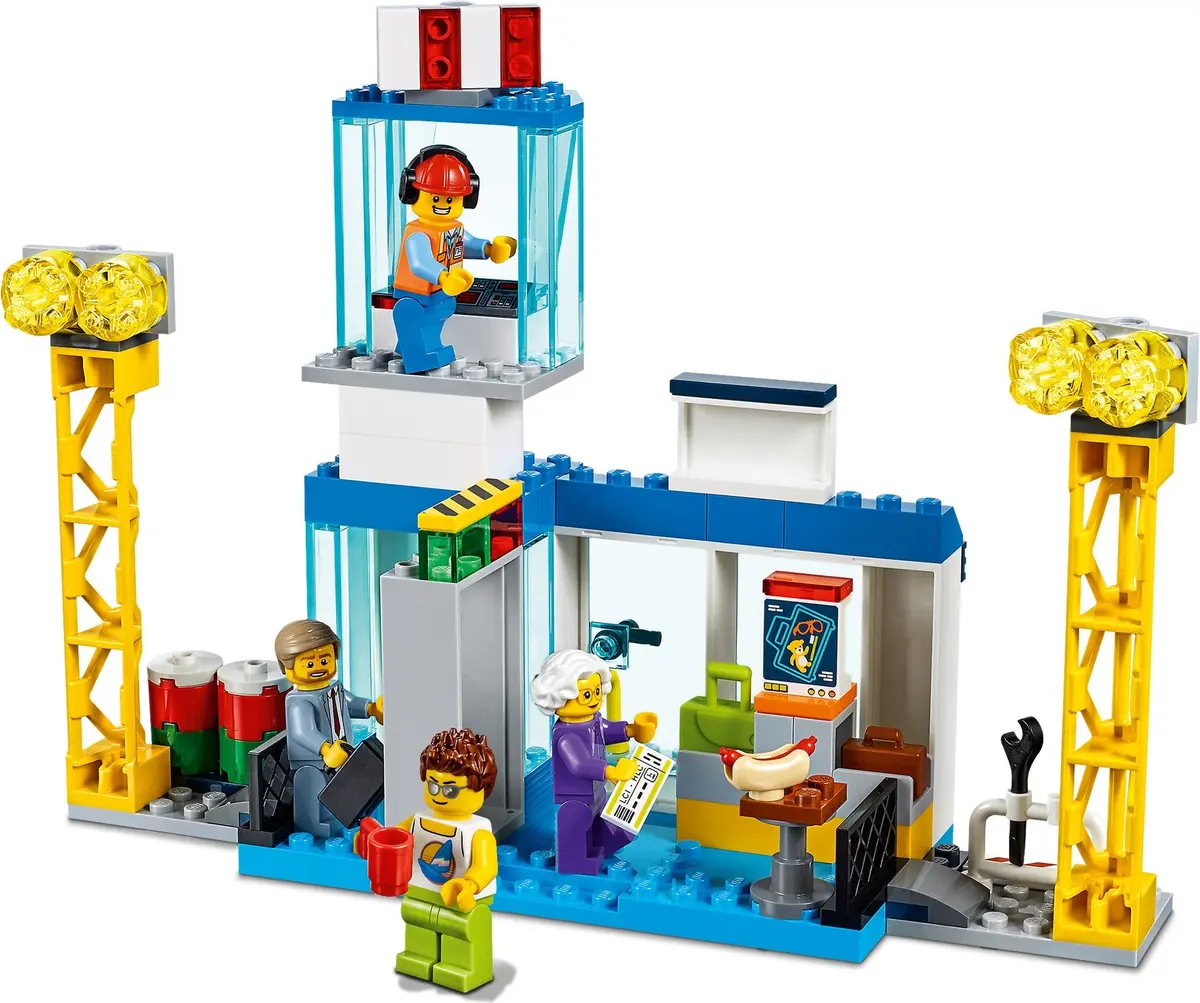 LEGO City 60261 Central Airport set, image 5