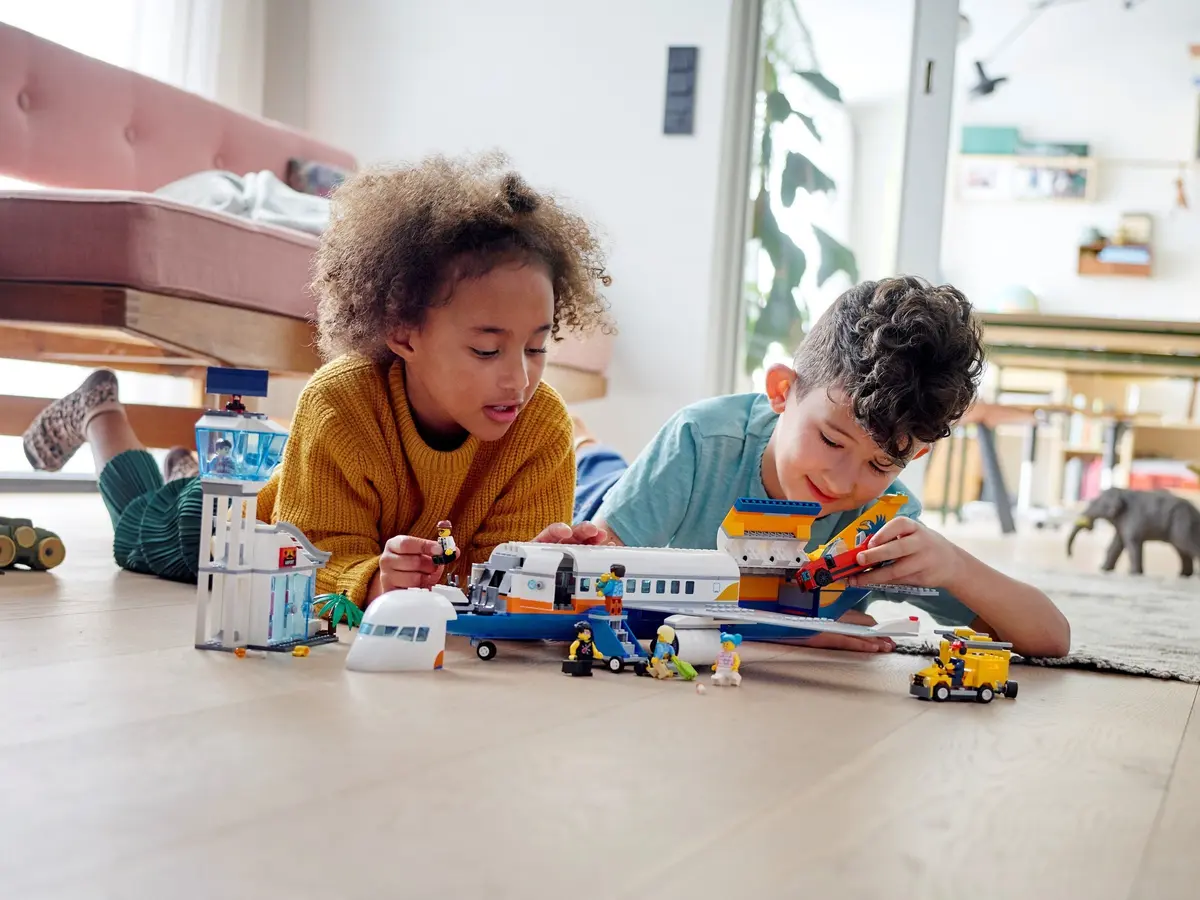 LEGO City 60262 Passenger Airplane set, image 5