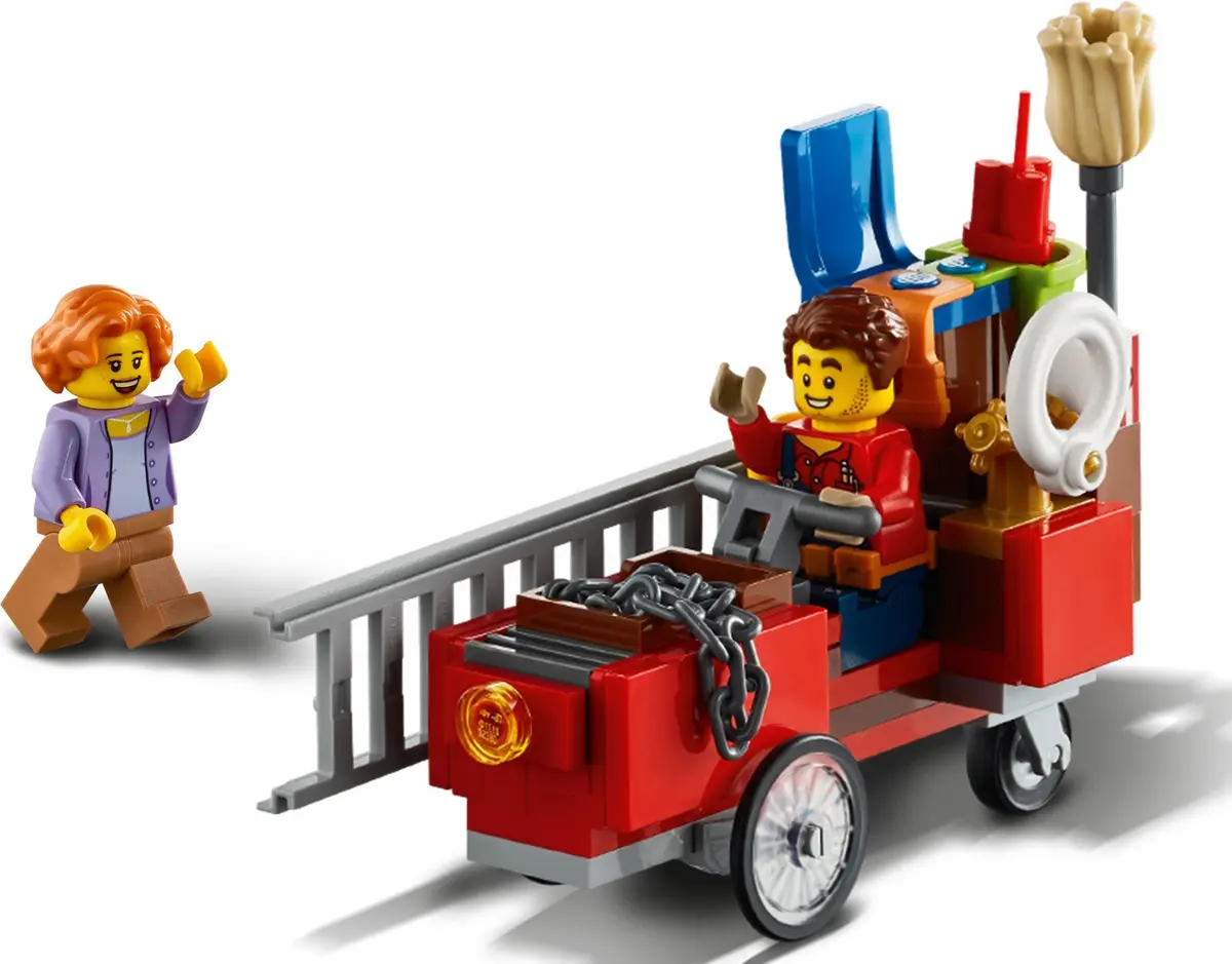 LEGO City 60271 Main Square set, image 18