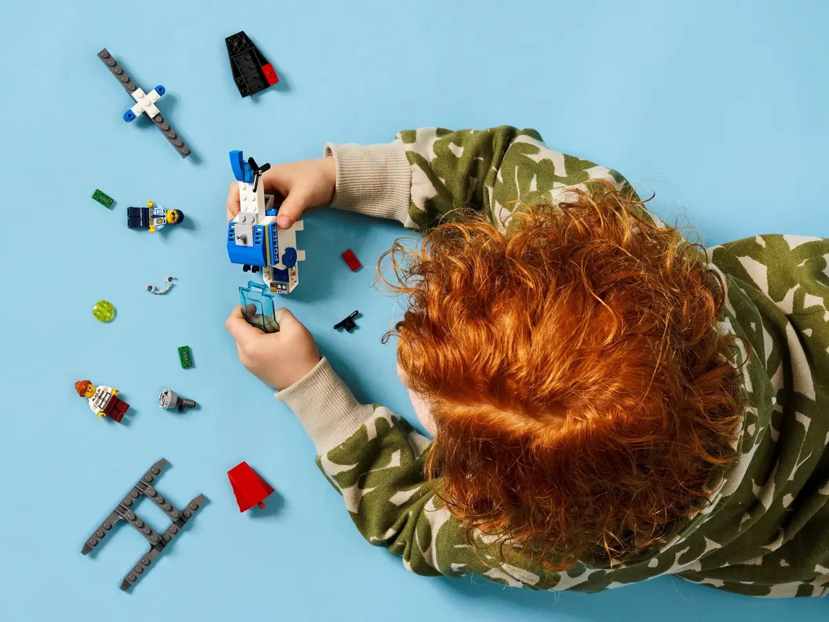 LEGO City 60275 Police Helicopter set, image 8