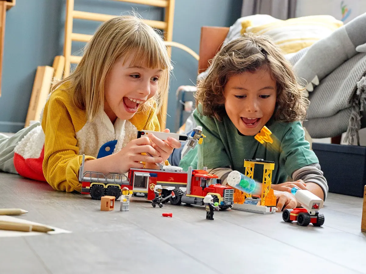 LEGO City 60282 Fire Command Unit set, image 4