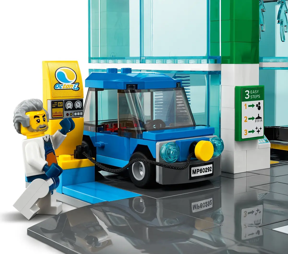 LEGO City 60292 Town Centre set, image 15