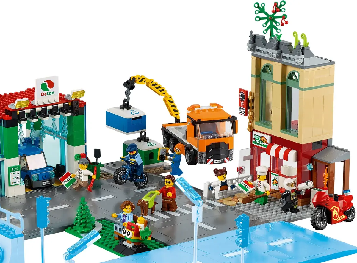 LEGO City 60292 Town Centre set, image 2