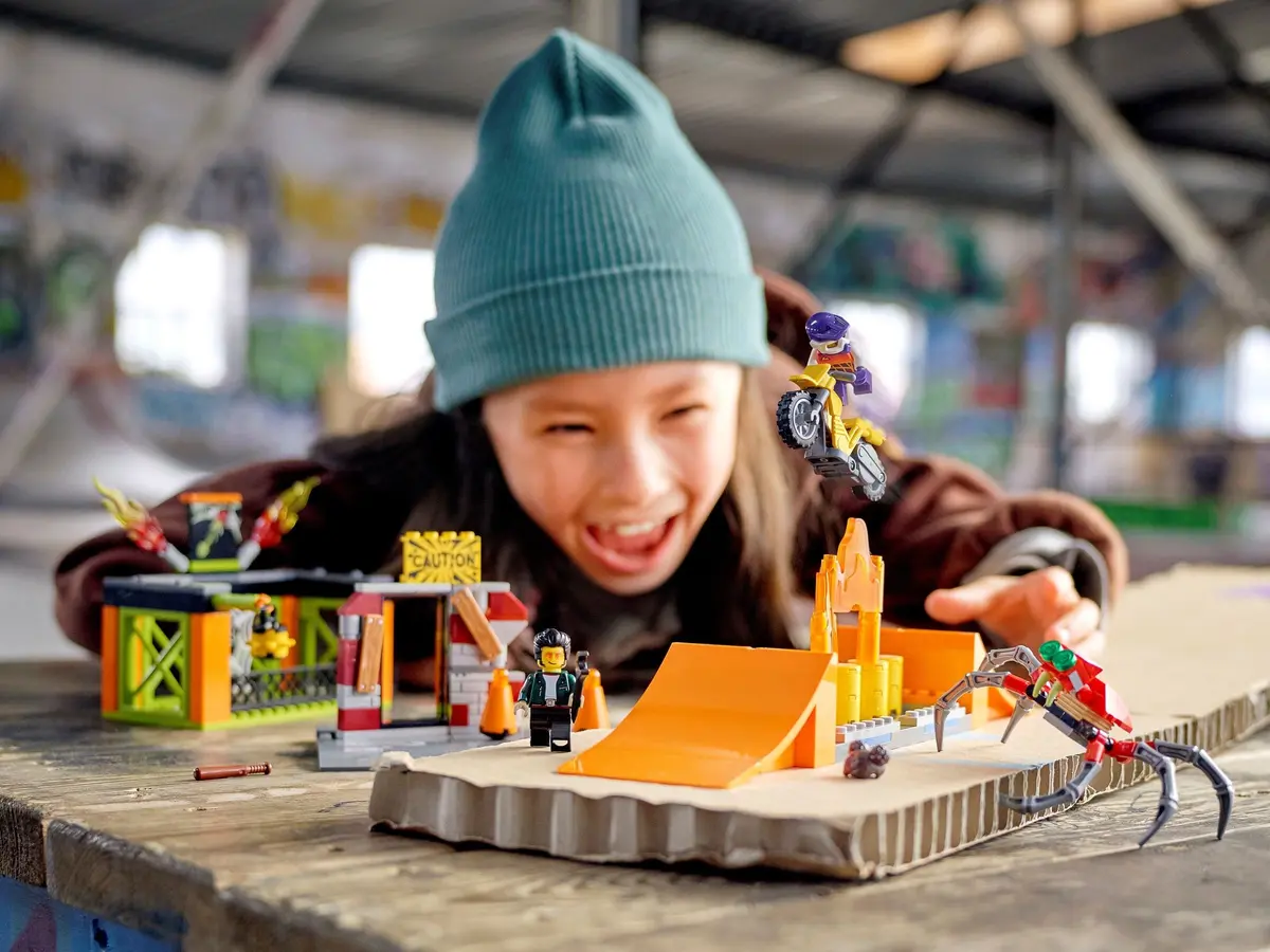 LEGO City 60293 Stunt Park set, image 5