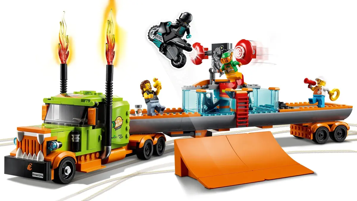 LEGO City 60294 Stunt Show Truck set, image 7