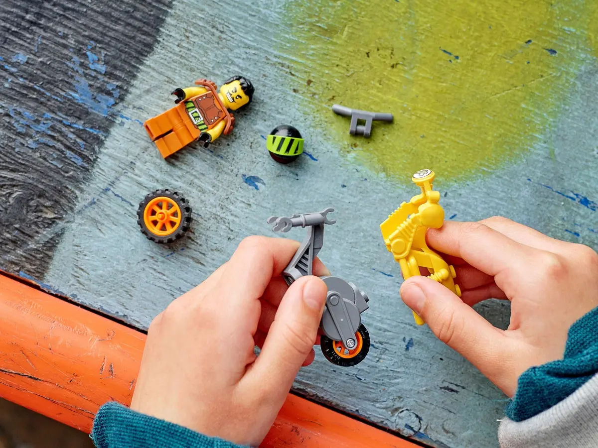 LEGO City 60297 Demolition Stunt Bike set, image 9