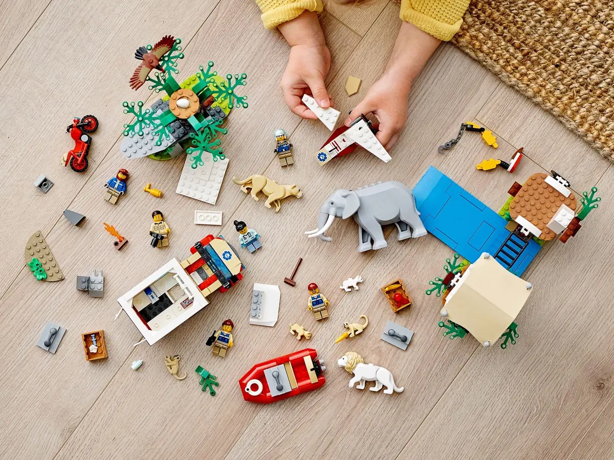 LEGO City 60307 Wildlife Rescue Camp set, image 12